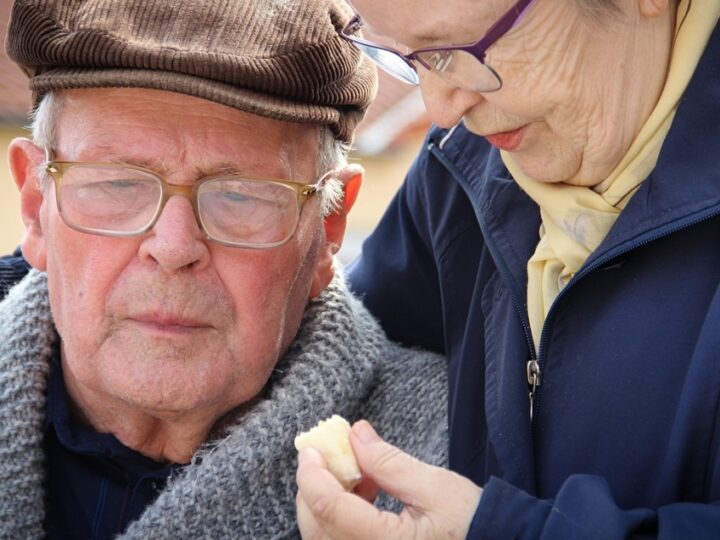 Webinarium Urzędu Komisji Nadzoru Finansowego dla seniorów: "Na co uważać i jak nie dać się okraść w sieci – bankowość internetowa dla seniorów. III edycja"