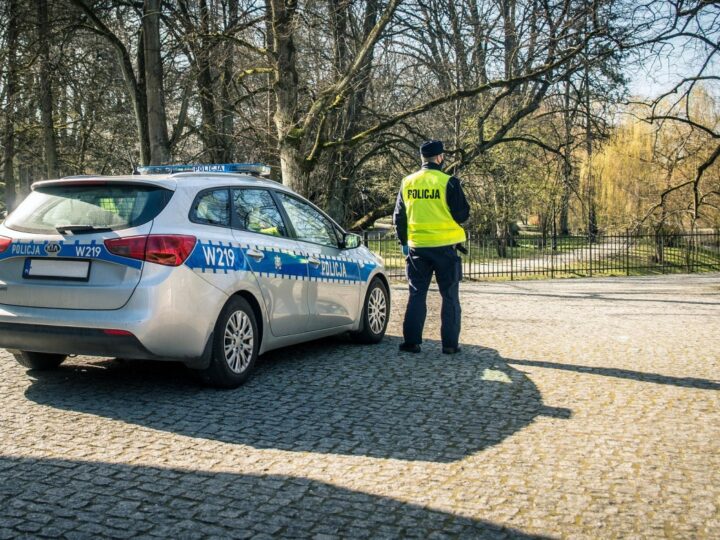 Gdzie szukać dzielnicowych w Dąbrowie Górniczej i jak nawiązać z nimi kontakt?